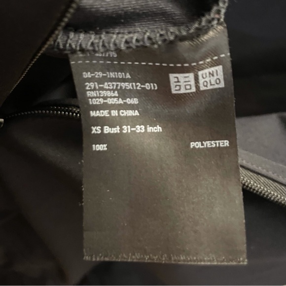 Special Uniqlo-Theory collab black jumpsuit - Picture 5 of 7